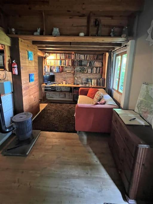 Cabane Dans Les Bois Avec Vue Sur Les Pyrenees Saint-Laurent-de-Neste Exteriör bild